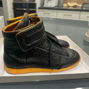 Worn once black & gold high top Margiela